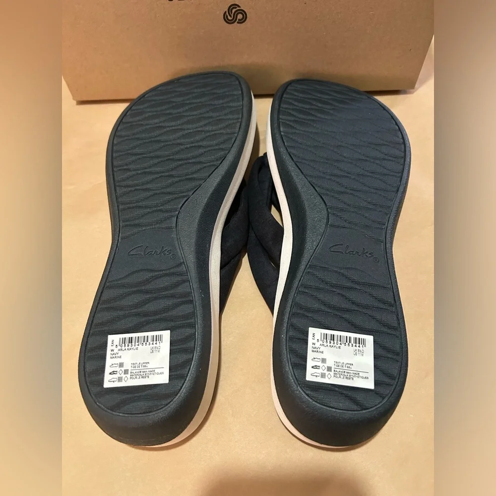 Women's Cloudsteppers Arla Kaylie Slip-On Thong Sandals - Brand New - Picture 5 of 5